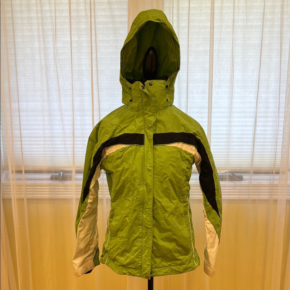 Columbia Packable water resistant shell, zip and Velcro closure, with liner zips